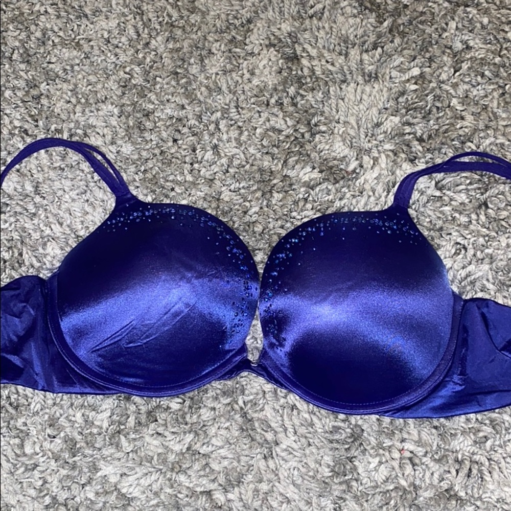 VS Bra